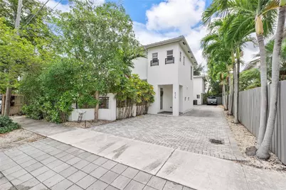 825 NE 17th Way, Fort Lauderdale, FL 33304 - Photo 28
