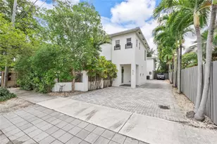 825 NE 17th Way, Fort Lauderdale, FL 33304 - Photo 28