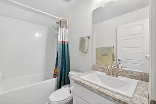 765 NE Eastlake St, Port Saint Lucie, FL 34983 - Photo 4