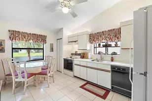 31 Columbia Ct, Deerfield Beach, FL 33442 - Photo 6