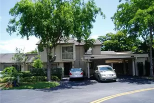 552 E Deer Creek Wildwood Ln Ln E, Deerfield Beach, FL 33442 - Photo 4