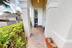 8586 White Cay, West Palm Beach, FL 33411 - Photo 2