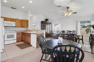 547 SW Butler Ave, Port Saint Lucie, FL 34983 - Photo 18