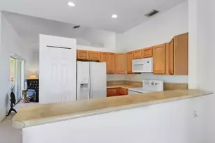 547 SW Butler Ave, Port Saint Lucie, FL 34983 - Photo 22