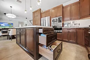 978 Greenwood Rd, Weston, FL 33327 - Photo 14