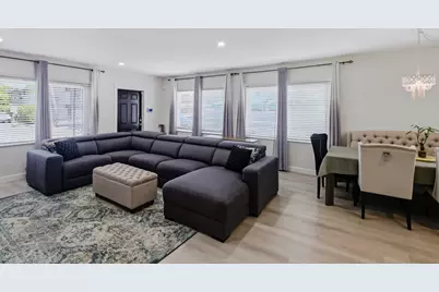 836 NE 17th Terrace, Fort Lauderdale, FL 33304 - Photo 12