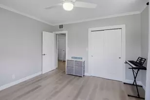 836 NE 17th Terrace, Fort Lauderdale, FL 33304 - Photo 24