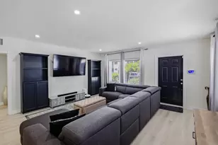 836 NE 17th Terrace, Fort Lauderdale, FL 33304 - Photo 10