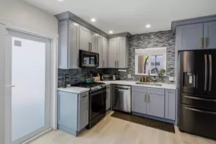 836 NE 17th Terrace, Fort Lauderdale, FL 33304 - Photo 4