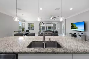 1600 NW Vivanco St, Port Saint Lucie, FL 34986 - Photo 12