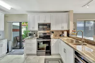 10663 Ocean Palm Way, Boynton Beach, FL 33437 - Photo 12