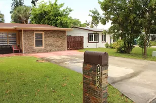 1558 NE 30th St, Pompano Beach, FL 33064 - Photo 4