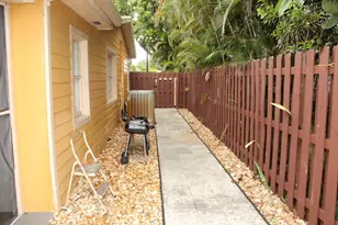 1558 NE 30th St, Pompano Beach, FL 33064 - Photo 28