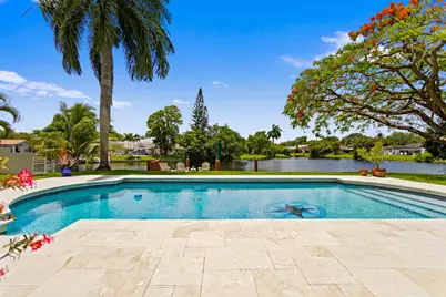8540 N Lake Dasha Drive, Plantation, FL 33324 - Photo 8