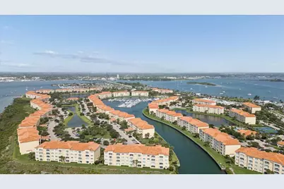 19 W Harbour Isle Dr Drive W #202, Fort Pierce, FL 34949 - Photo 4