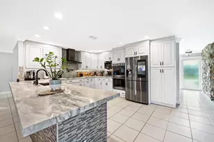 10751 NW 43rd Ct, Coral Springs, FL 33065 - Photo 2