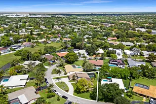 10751 NW 43rd Ct, Coral Springs, FL 33065 - Photo 8