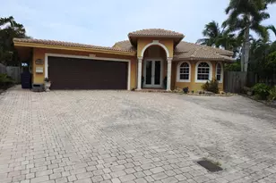 2108 NE 22nd St, Wilton Manors, FL 33305 - Photo 20