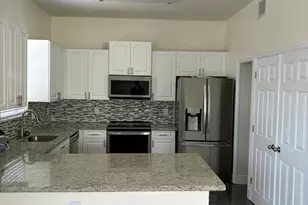 9860 NW 20th Ct, Pembroke Pines, FL 33024 - Photo 2
