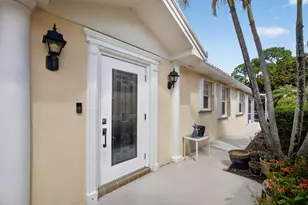 8522 SE Retreat Dr, Hobe Sound, FL 33455 - Photo 8