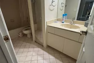 730 NW 98th Cir, Plantation, FL 33324 - Photo 8