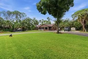 16888 Hialeah Dr W, The Acreage, FL 33470 - Photo 48