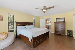 16888 Hialeah Dr W, The Acreage, FL 33470 - Photo 22