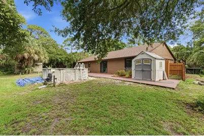 16888 Hialeah Drive W, The Acreage, FL 33470 - Photo 44