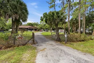 16888 Hialeah Dr W, The Acreage, FL 33470 - Photo 2