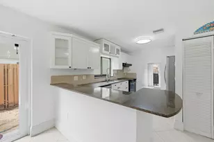 7680 NW 61st Terrace, Parkland, FL 33067 - Photo 8