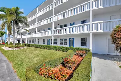 1047 Exeter C, Boca Raton, FL 33434 - Photo 2