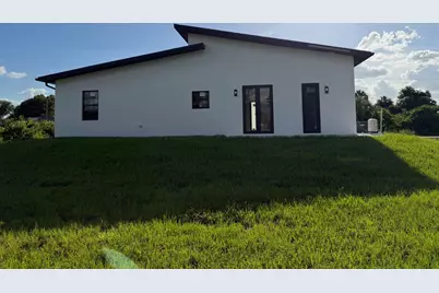 515 Kingsbury Lane, Lehigh Acres, FL 33974 - Photo 22
