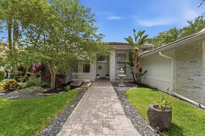 4911 NW 96th Drive, Coral Springs, FL 33076 - Photo 4