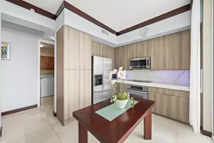 347 N New River Dr E, Fort Lauderdale, FL 33301 - Photo 18
