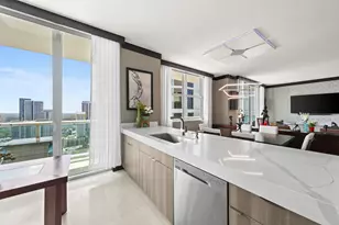 347 N New River Dr E, Fort Lauderdale, FL 33301 - Photo 16