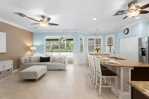 126 Hidden Hollow Dr, Palm Beach Gardens, FL 33418 - Photo 6