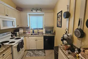 2850 Palmwood Terrace, Boca Raton, FL 33431 - Photo 4