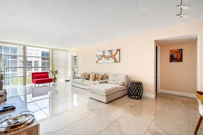 2000 Atlantic Shores Boulevard #410, Hallandale Beach, FL 33009 - Photo 12