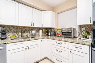 2000 Atlantic Shores Blvd, Hallandale Beach, FL 33009 - Photo 28