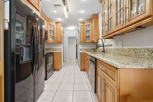 6448 Custer St, Hollywood, FL 33024 - Photo 4