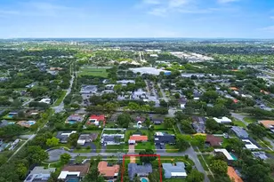 6850 NW 7th St, Plantation, FL 33317 - Photo 38