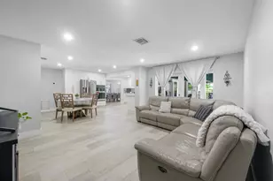6850 NW 7th St, Plantation, FL 33317 - Photo 10