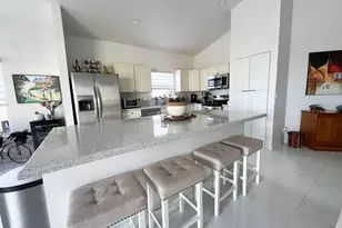 109 Derby Ln, Royal Palm Beach, FL 33411 - Photo 2