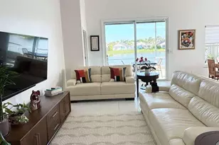 109 Derby Ln, Royal Palm Beach, FL 33411 - Photo 16