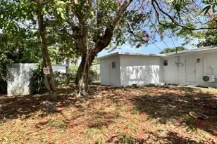 554 W 1st St, Riviera Beach, FL 33404 - Photo 10