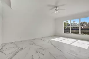 9334 Madewood Ct, Royal Palm Beach, FL 33411 - Photo 4