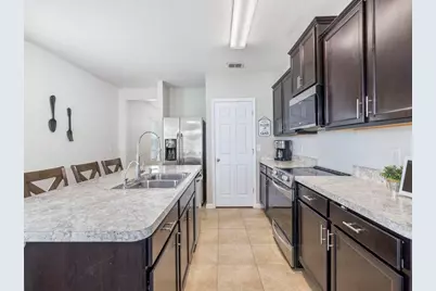 10057 SW Newberry Avenue, Port Saint Lucie, FL 34987 - Photo 6