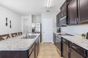 10057 SW Newberry Ave, Port Saint Lucie, FL 34987 - Photo 6