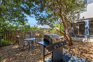 2250 SE Country Club Ln, Stuart, FL 34996 - Photo 32