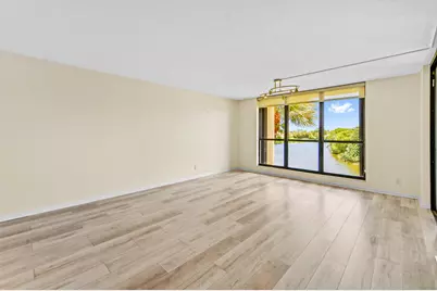 5250 Woodland Lakes Drive #327, Palm Beach Gardens, FL 33418 - Photo 8